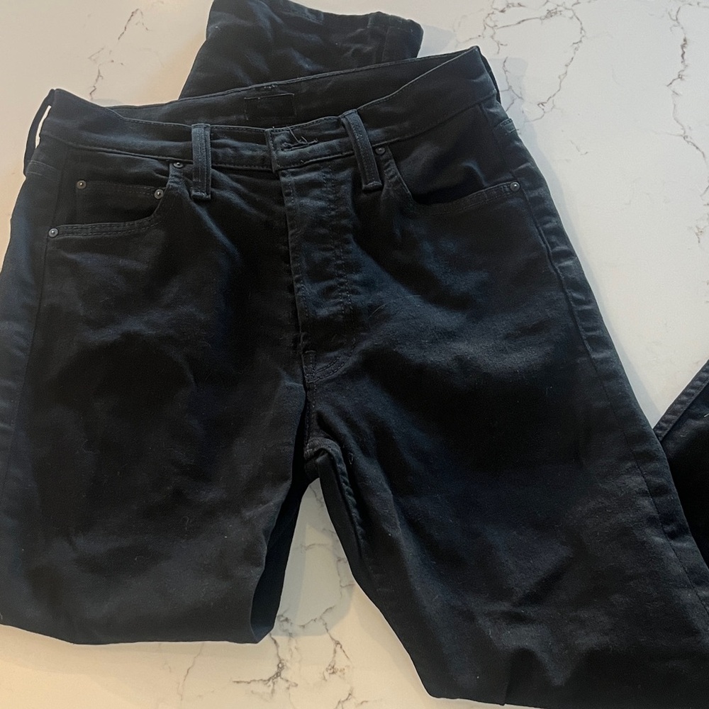 MOTHER Black Ankle Cropped Jeans